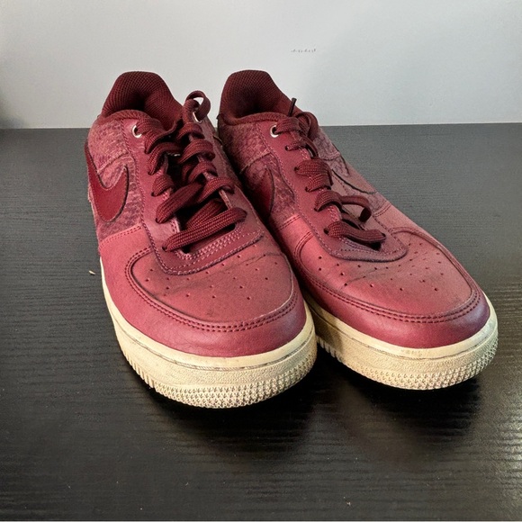 Nike Air Force 1 Low Size 6.5Y Port/Maroon Athletic Shoes Sneakers W/Croc Effect - Picture 5 of 11